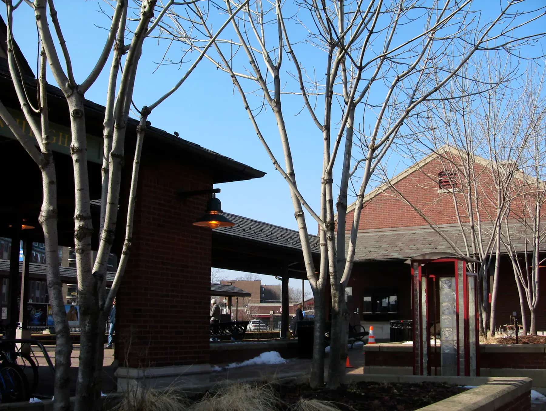 Rebuilt Arlington Heights commuter rail station