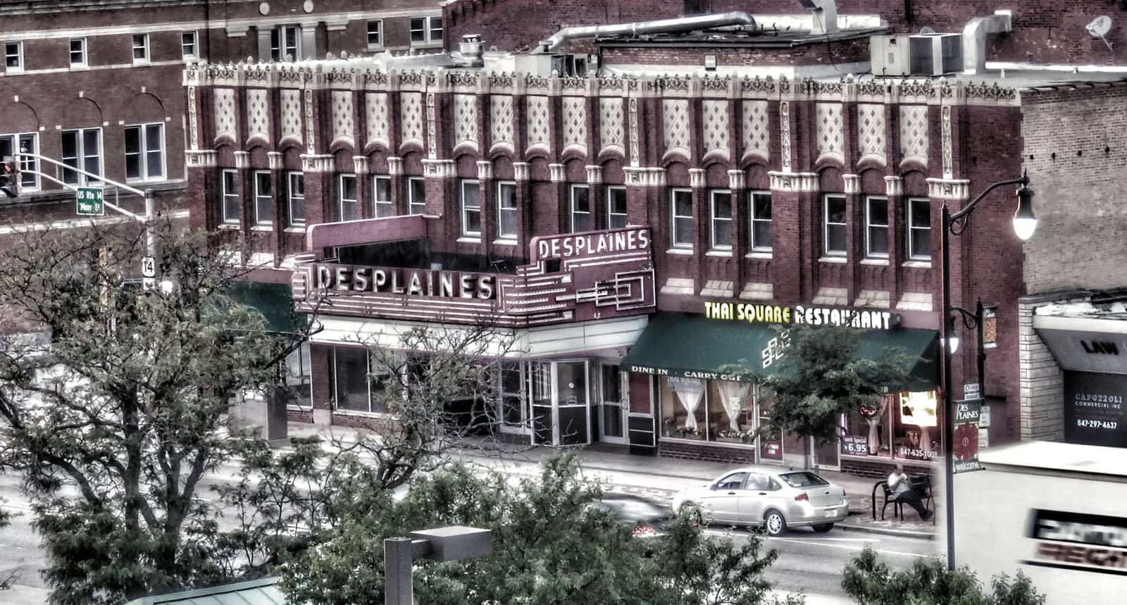 The Des Plaines Theatre exterior immediately before the City restoration period